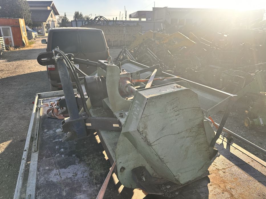 Freza/tocator tractor Desvoys