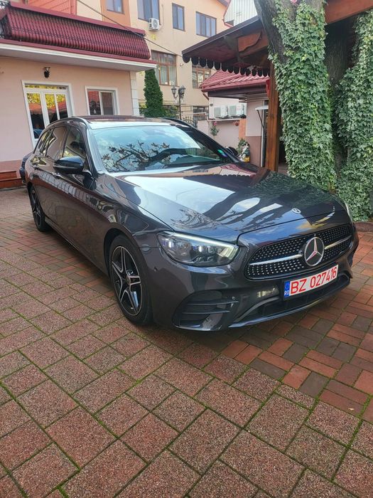 Mercedes-Benz E Stare perfectă de funcționare și aspect impecabil.