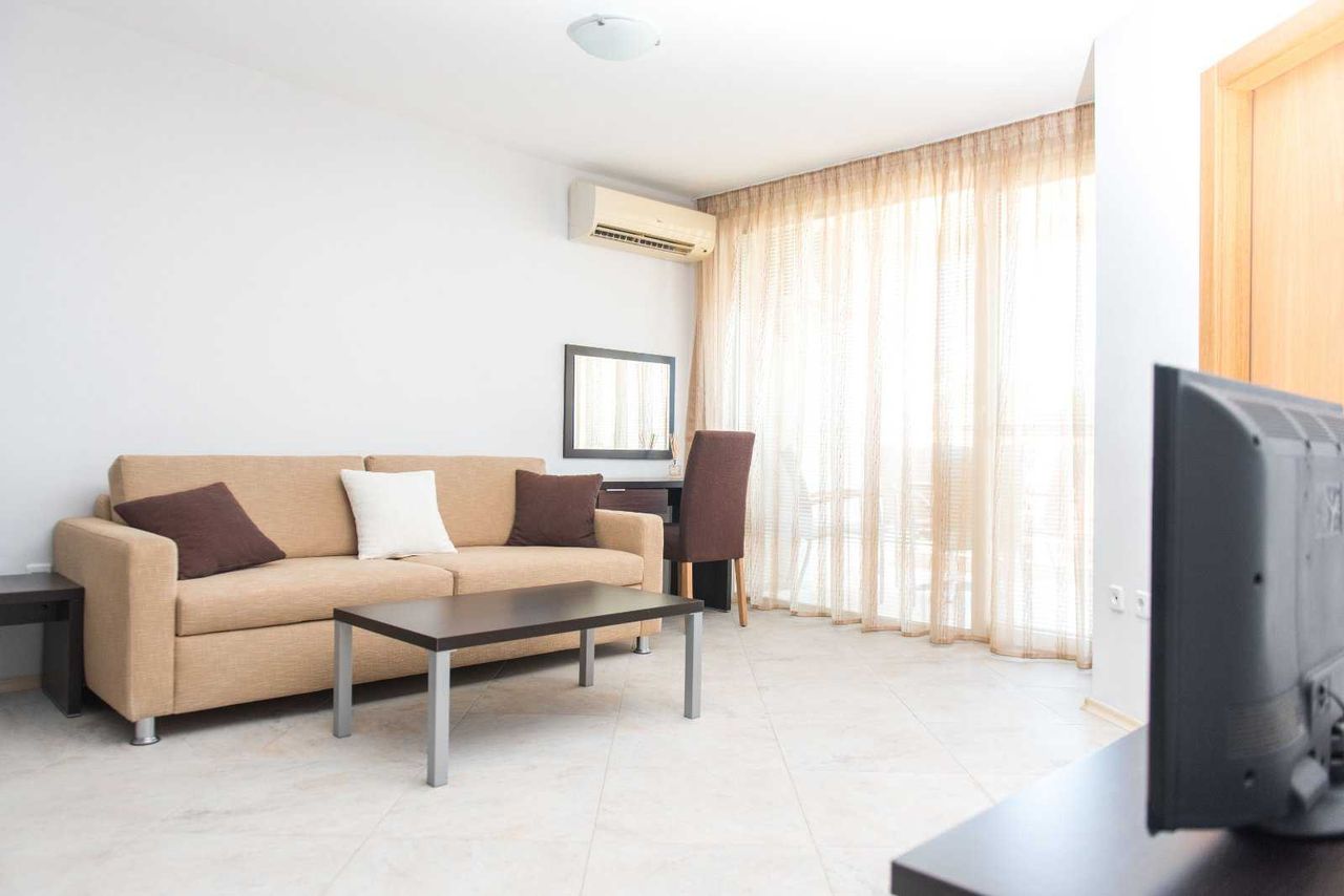 Дава се под наем Двустаен апартамент в Свети Влас - 75 кв.м за 204 € - Снимка #6