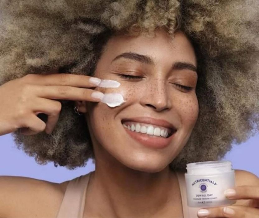 Crema hidratanta pentru  toate tipurile de ten reducere 30 la suta