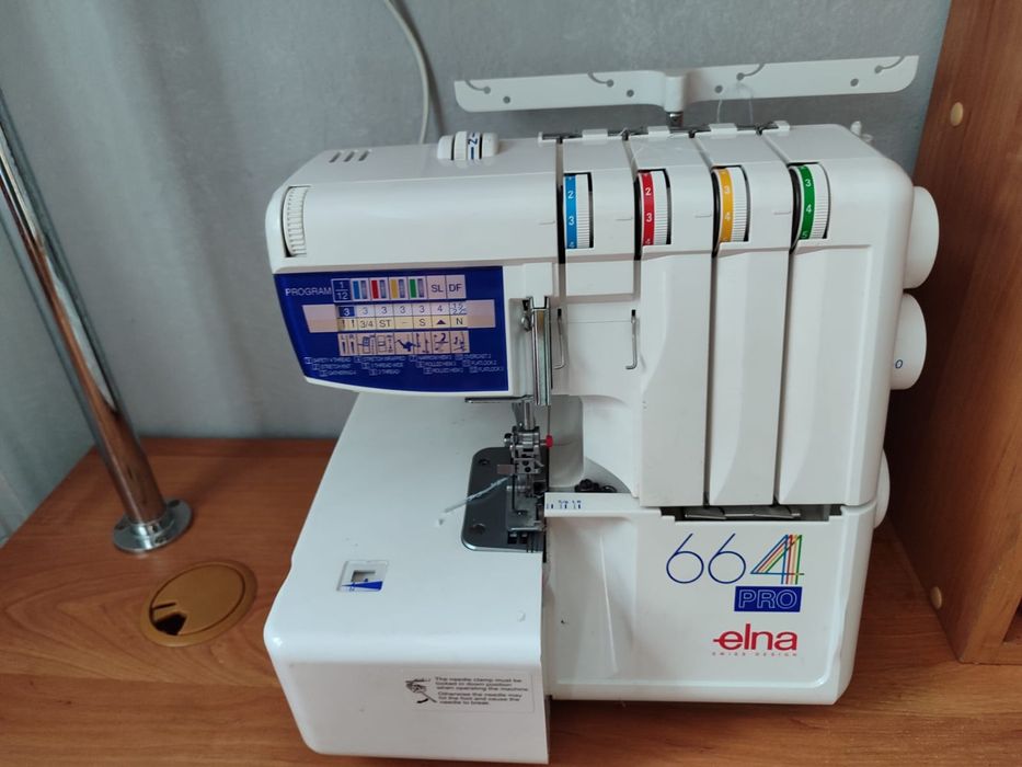 Продам оверлок почти новый