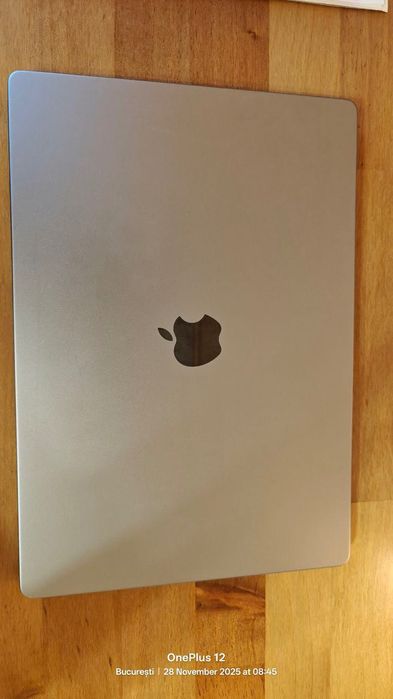 MacBook Pro 16 inch M1 32Gb 512Gb (doar 79 cicluri)