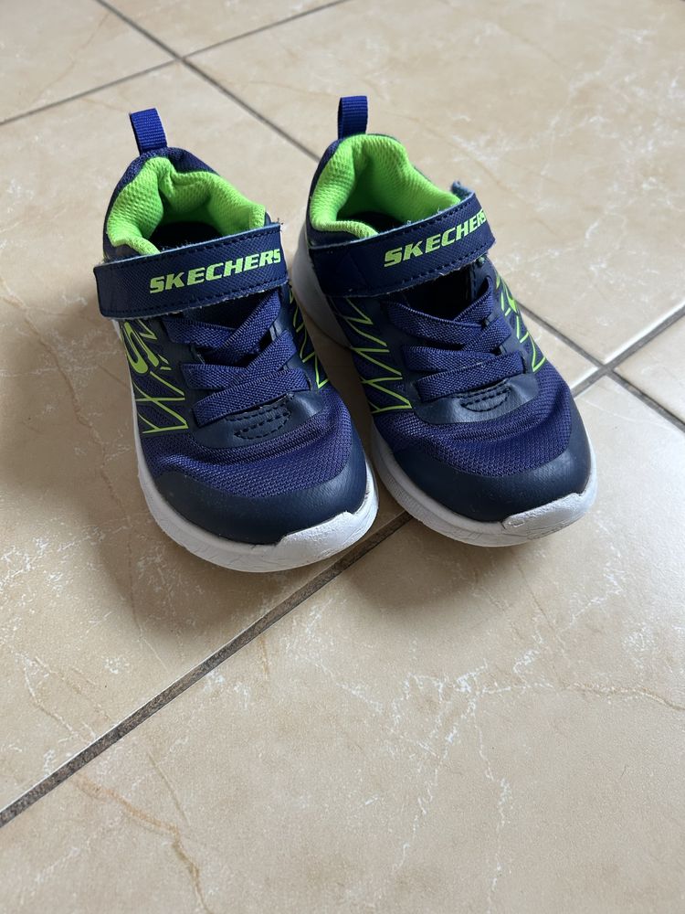 Adidasi Skechers, marimea 25, 15 cm