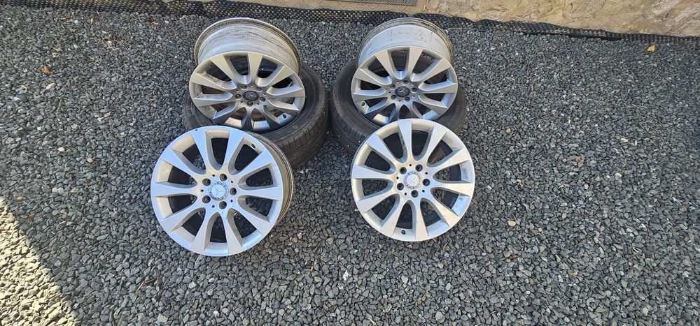Vând set jante r18 Mercedes