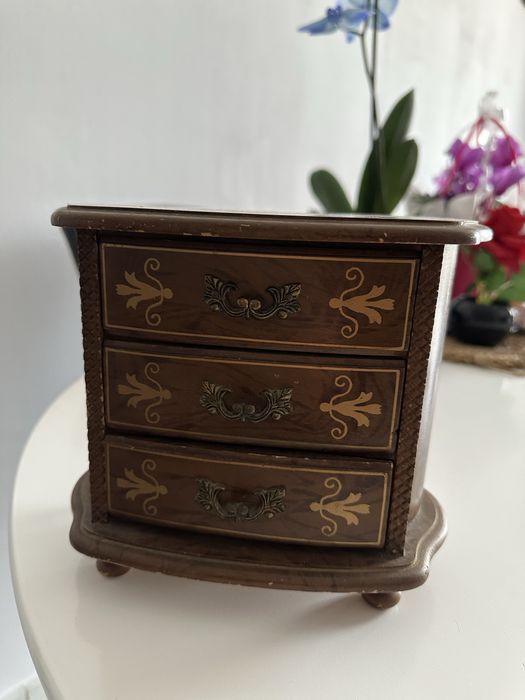 Comodă de bijuterii vintage - 1975 cu muzicuță