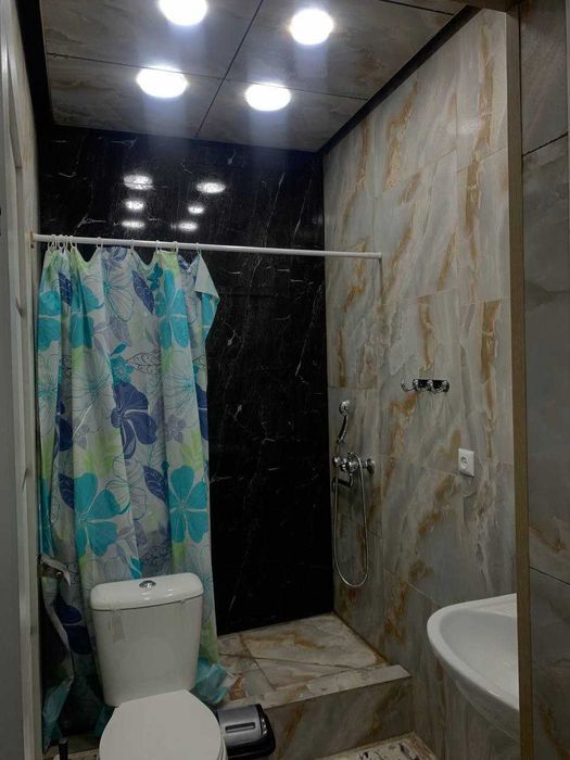 2 хоналик квартира 4 этаж  критый, бухоро савдо мажмуаси