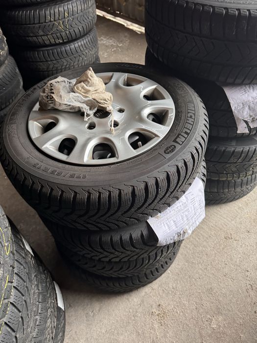 Anvelope 175 65 15 noi