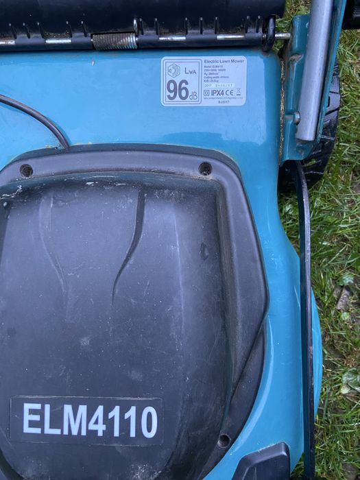 Masina de cosit electrica Makita ELM 4110