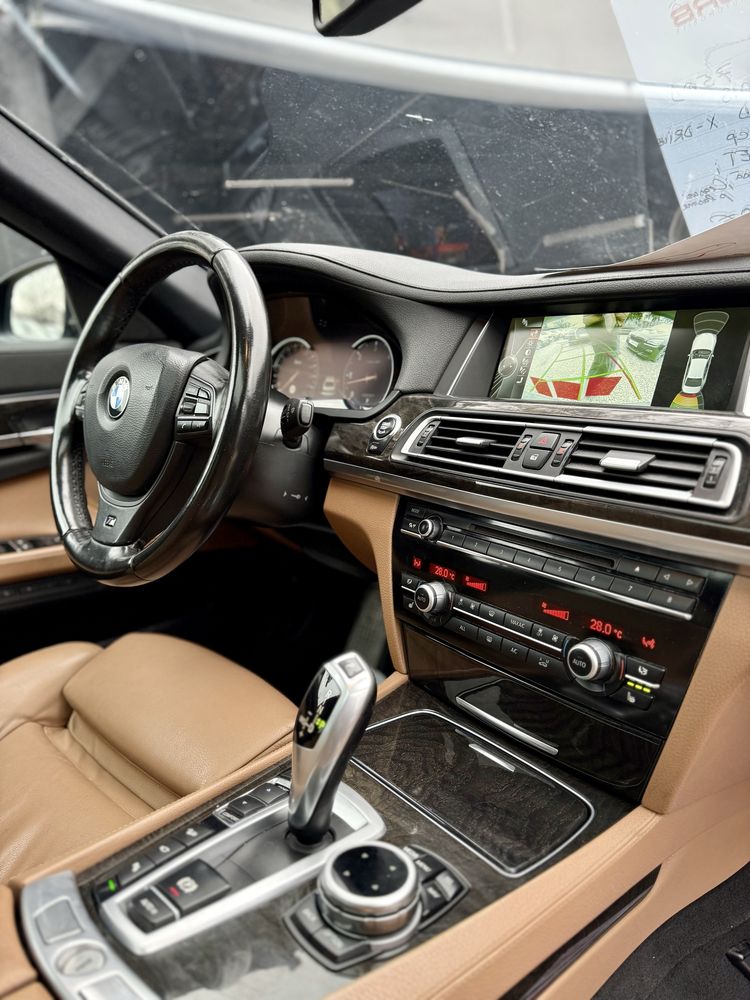 • Bmw Seria 7 F01 2014/ 750D/ 3.0 Diesel 381 Cp Facelift - M Packet •