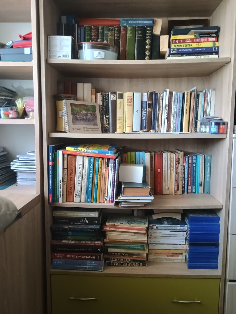 Мебели с БЕЗПЛАТЕН ТРАНСПОРТ ЗА ВАРНА- маса, ъглов диван, малък диван,