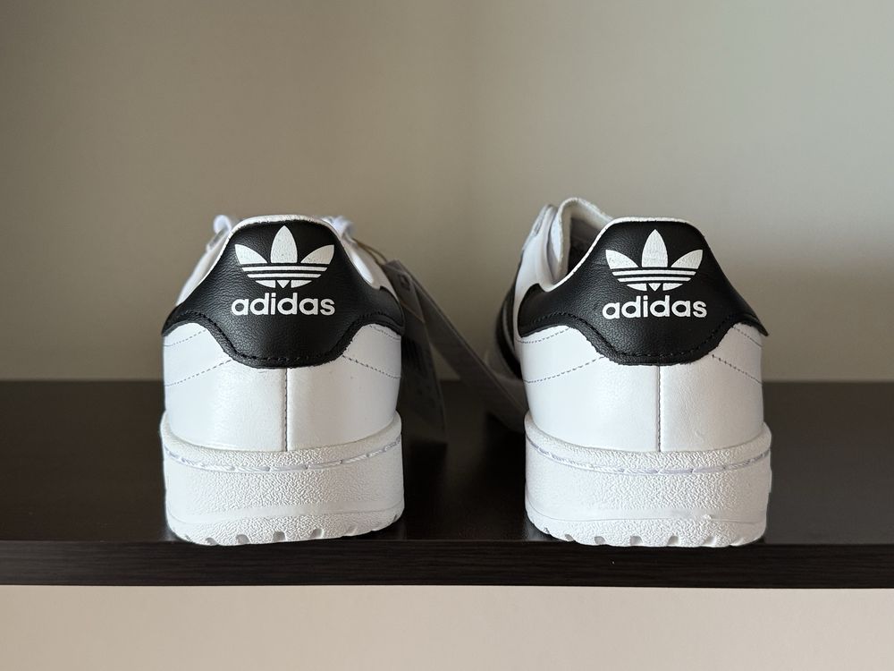 Adidas Team Court 44номер 28см Стелка Нови с Кутия