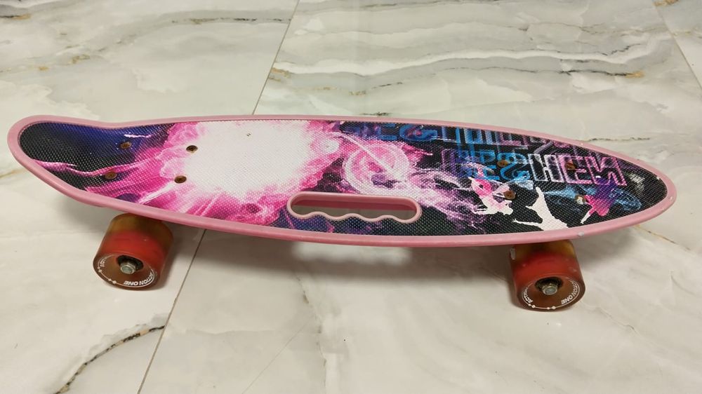 Pennyboard cu lumini