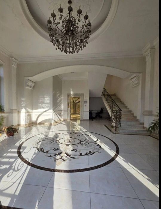 Яккасарай Шот Руставели 3.хонали Янги ремонт хеч ким яшамаган