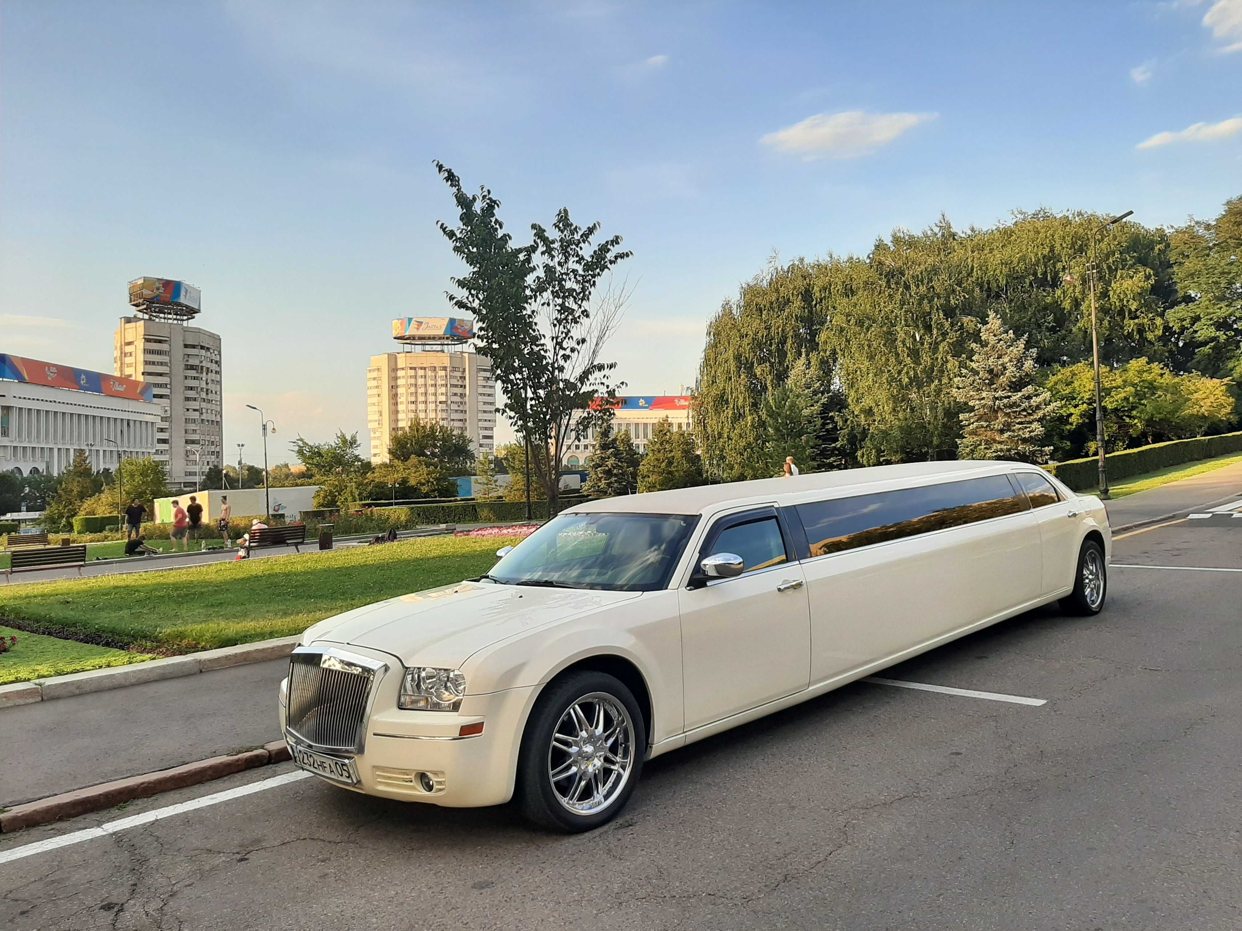 Прокат лимузинов