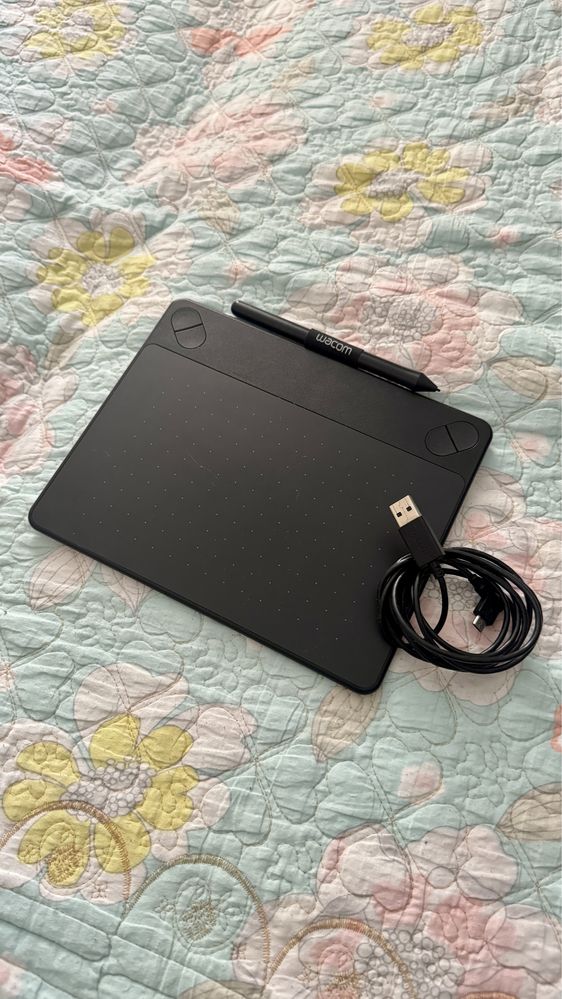 Wacom intuos art small
