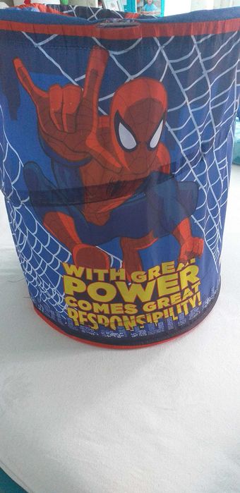 Красива детска масичка за рисуване и столче за  красив интериор-30лв.