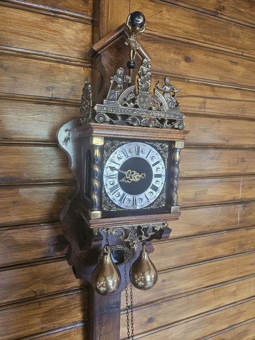 Ceas de perete olandez,in stil Hindrloopen