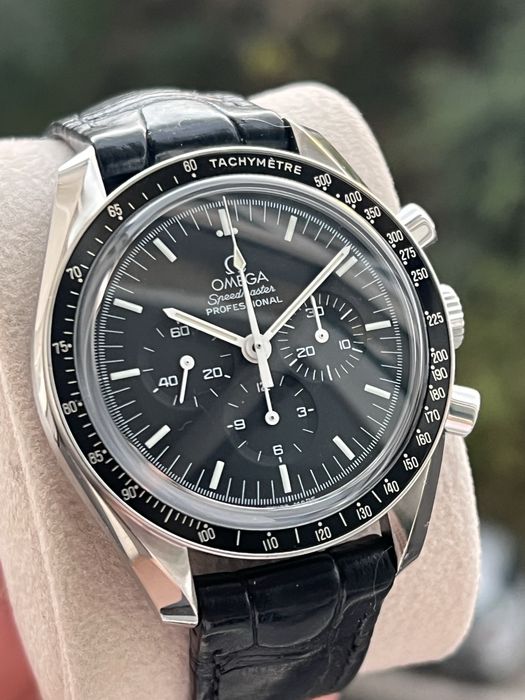 Omega Speedmaster Professional Moonwatch “Sapphire Sandwich”