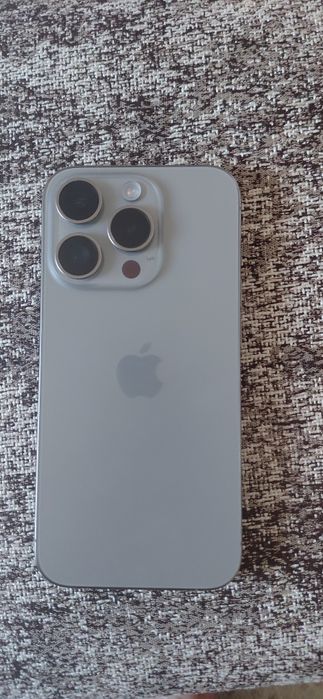 iPhone 15 pro 256gb титан, батарея 89%