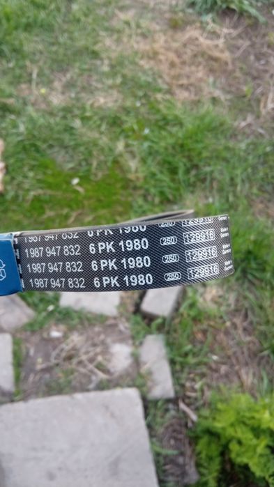 Продам прокладку ГБЦ  Мерседес и ремень новые