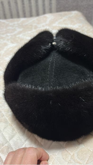 Продам норковую шапку в идельном состоянии одевали пару раз