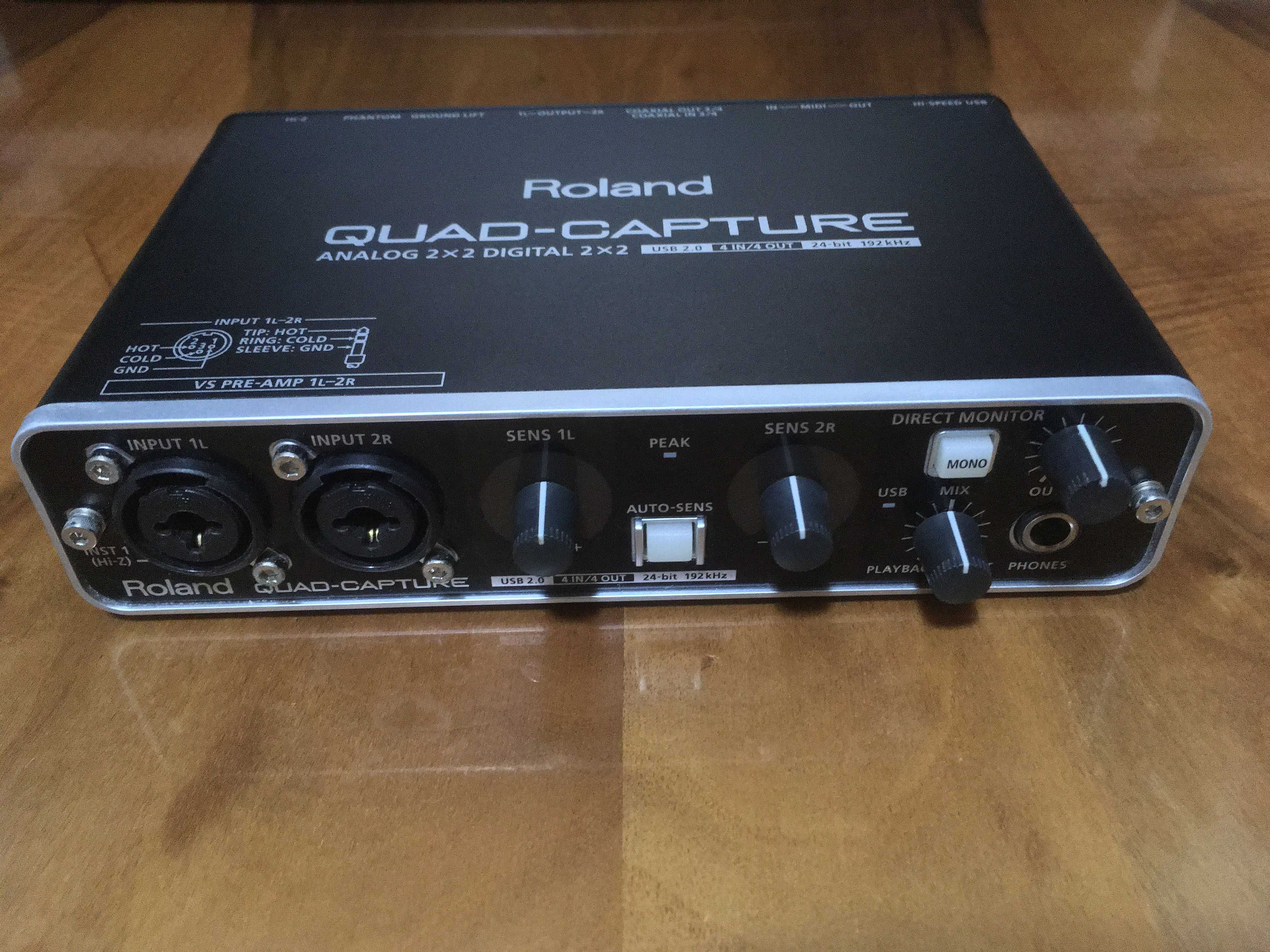 Внешняя звуковая карта Roland UA-55 Quad-Capture