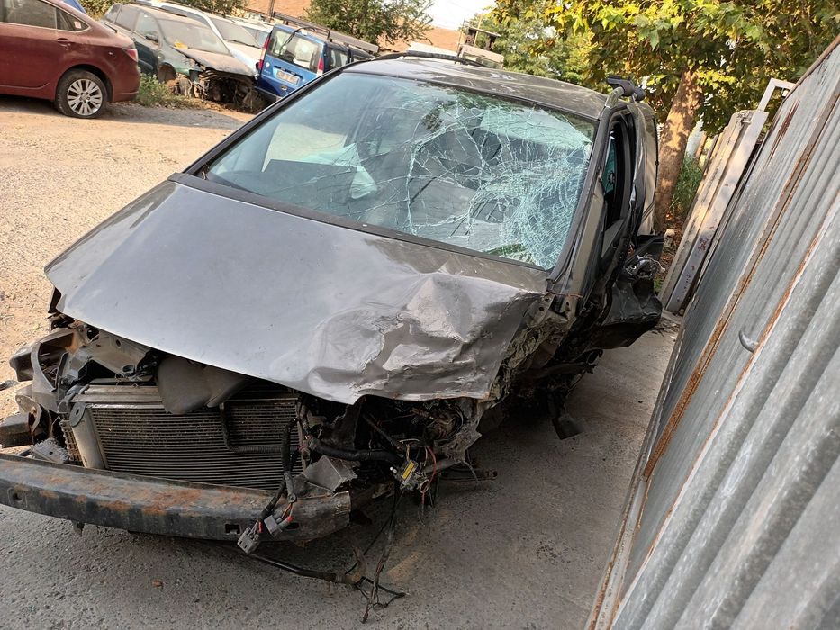 Dezmembrari  VW SHARAN (7M)  1995  > 2010 2.0 TDI Motorina