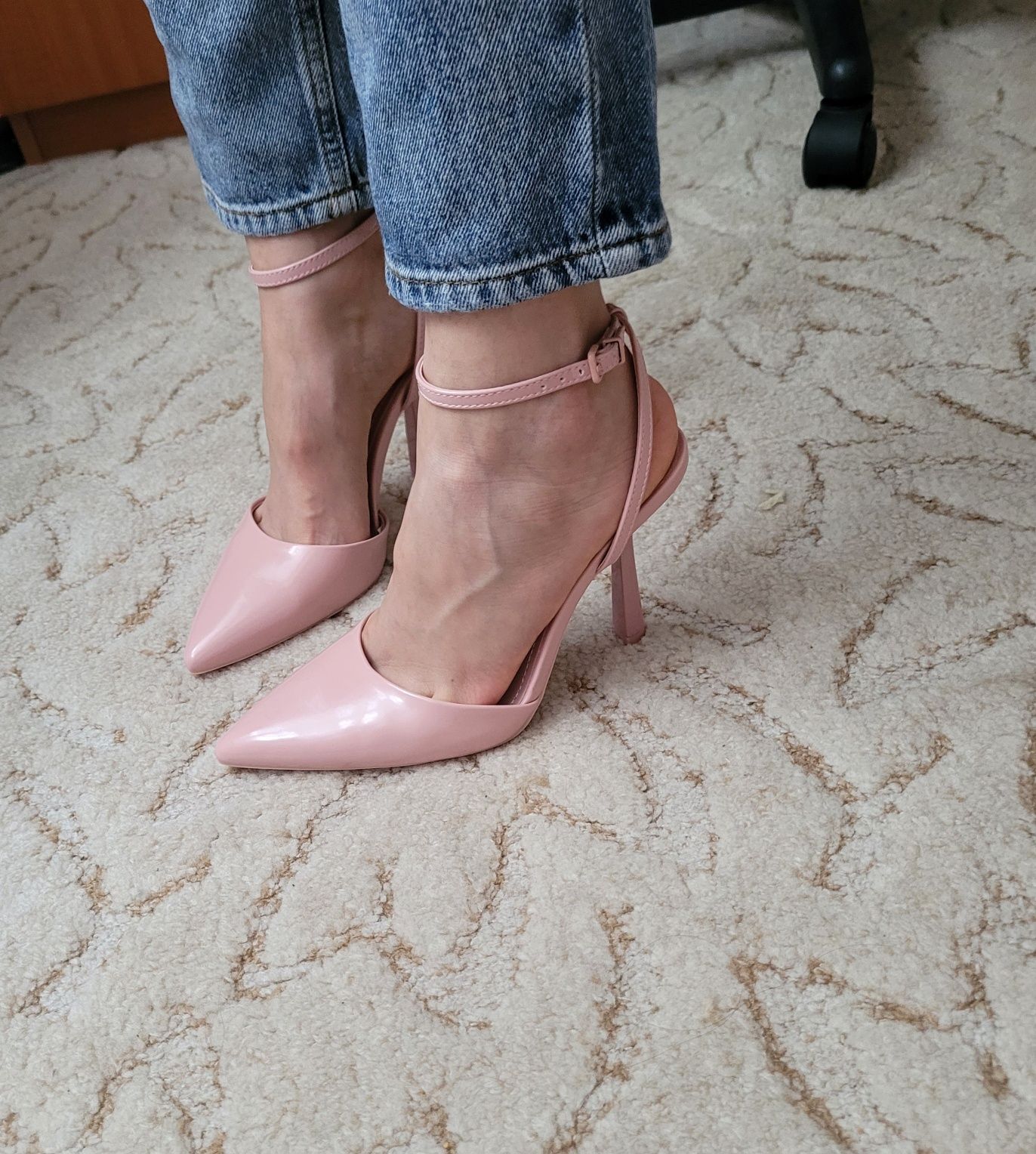 Pantofi toc nude stiletto Bershka