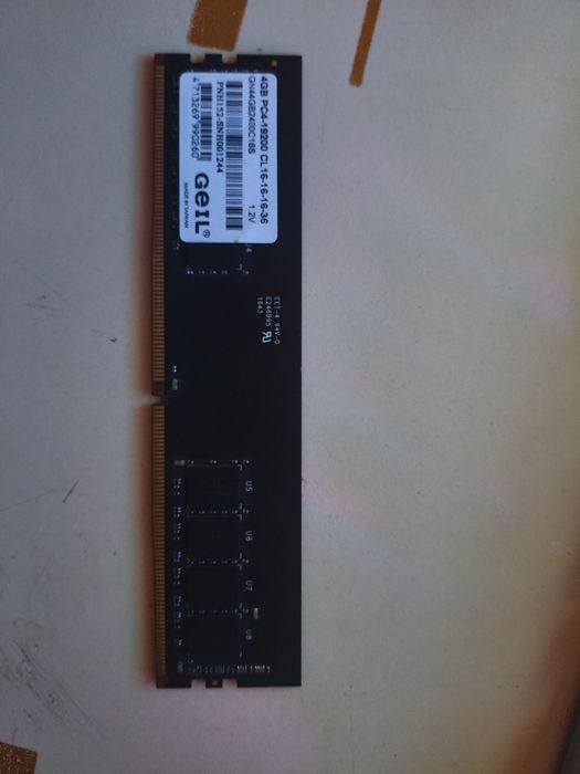 RAM 4GB DDR4/2400
