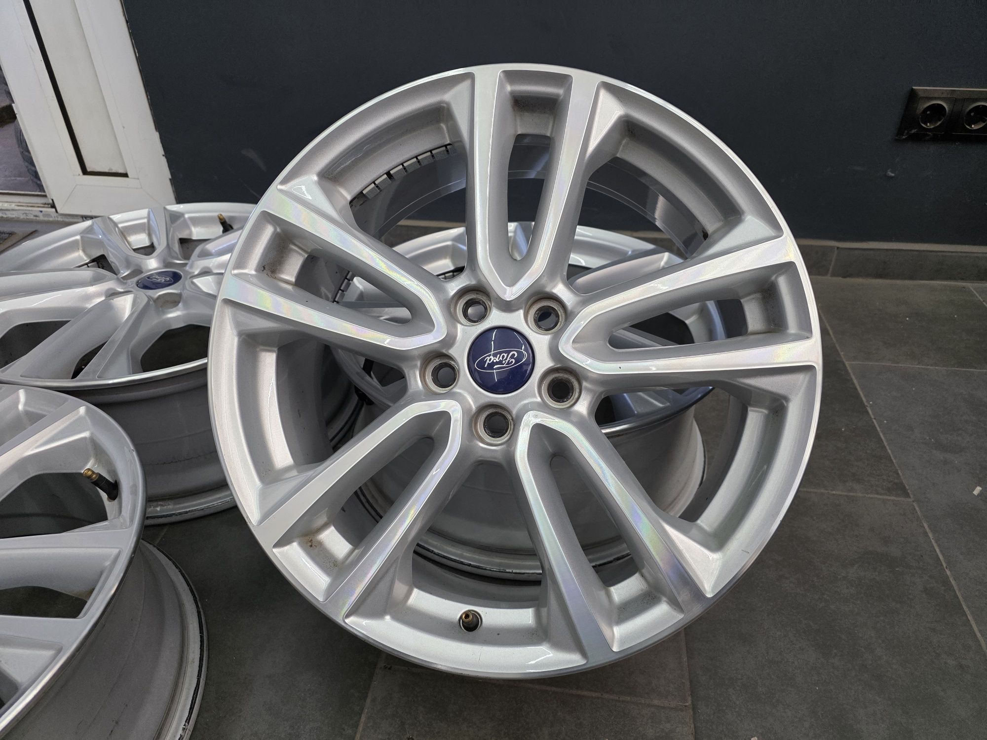 Джанти 18 - Ford S-Max, C-Max, Focus, Kuga, Mondeo, Tourneo