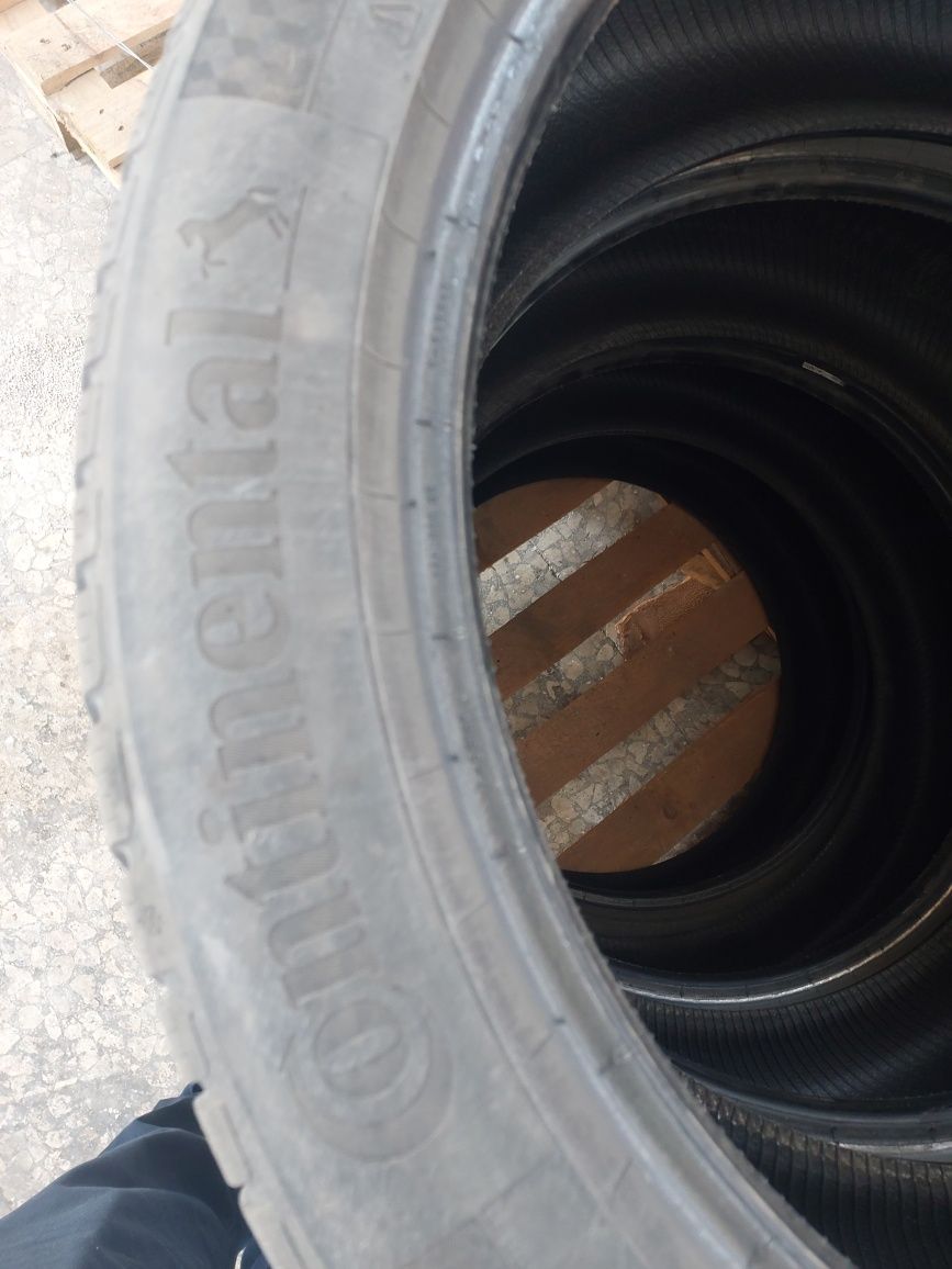 Продавам зимни гуми Continental  20"