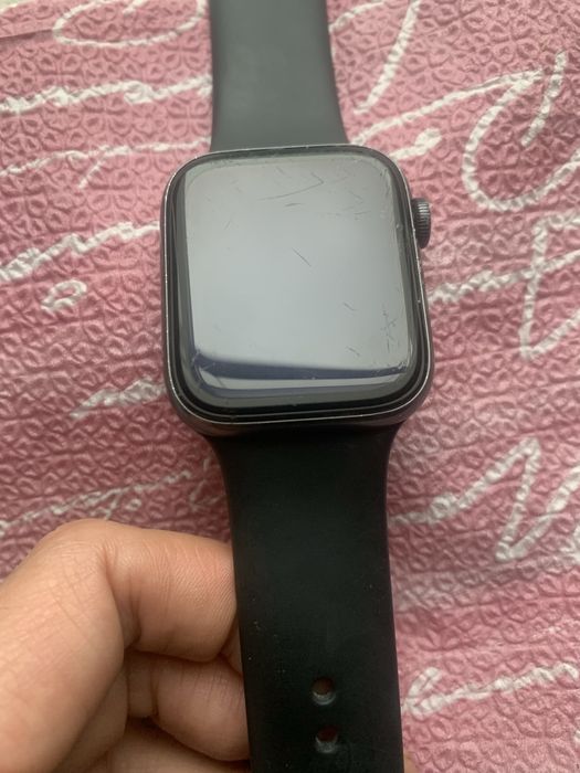 Apple watch SE2 44mm LTE 2023г