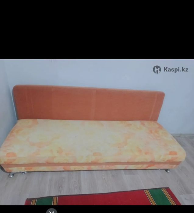 Продам диван срочно