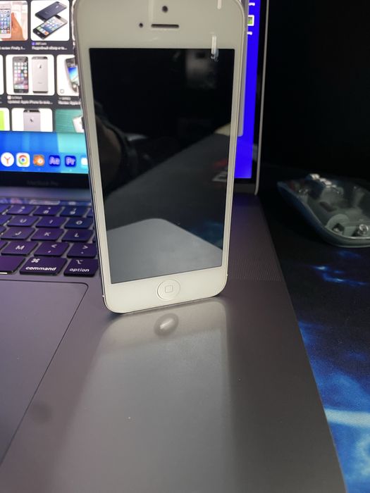 Iphone 5 16 masla legendarni iphone hamma joyi ishlidi toza tel