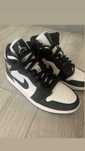 Jordan 1 mid panda