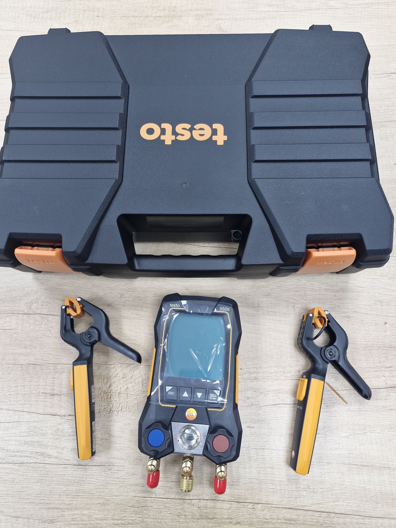 Манометри електронни TESTO mod. 550S