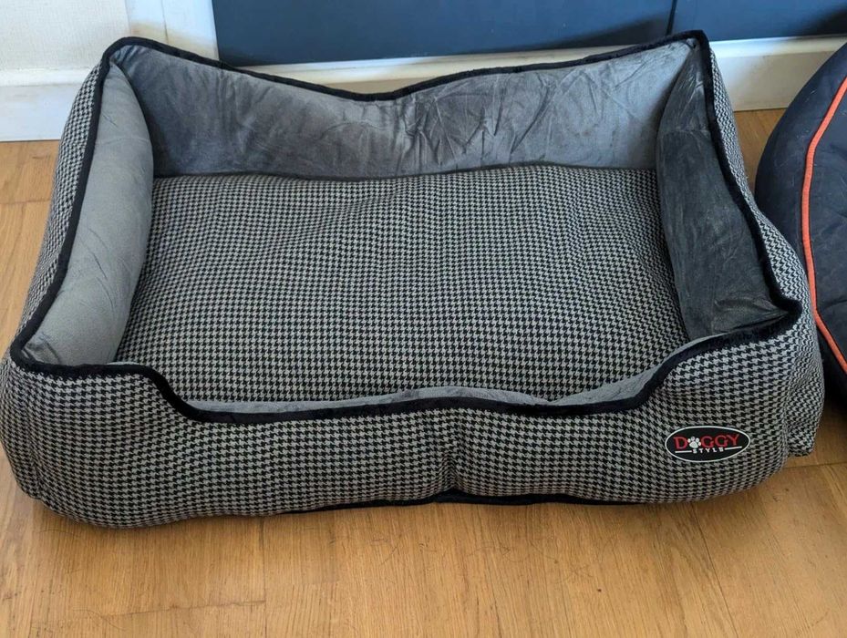 DOGGY STYLE средно легло за кучета - луксозно легло, 22 x 60 x 80 см