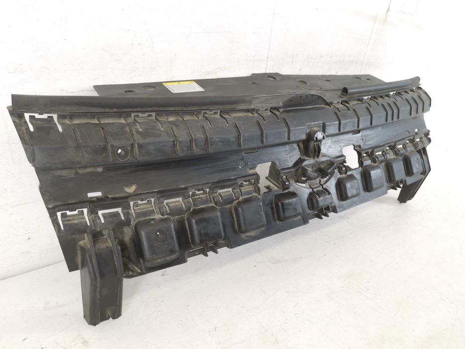 Оригинален Радиаторен Държач / Radialen Darzhach Volkswagen Caddy Ориг