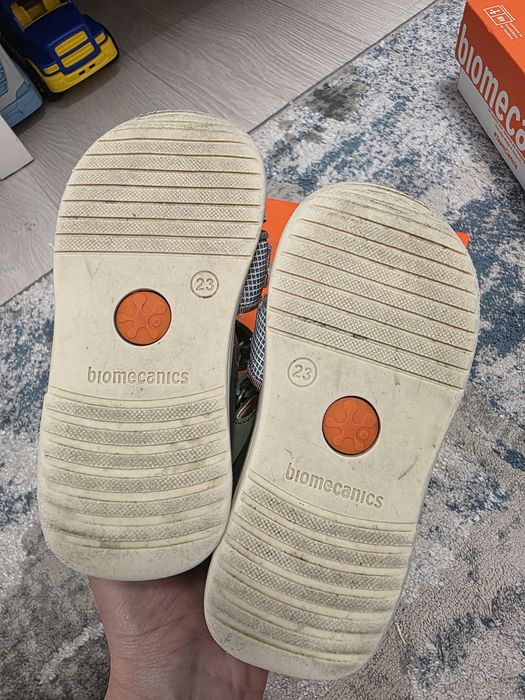 Sandale Biomecanics nr. 23