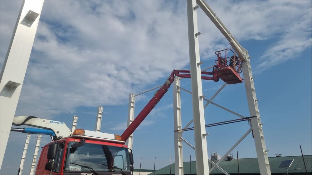 Fabricam si montam structuri metalice - hale, poduri, pergole