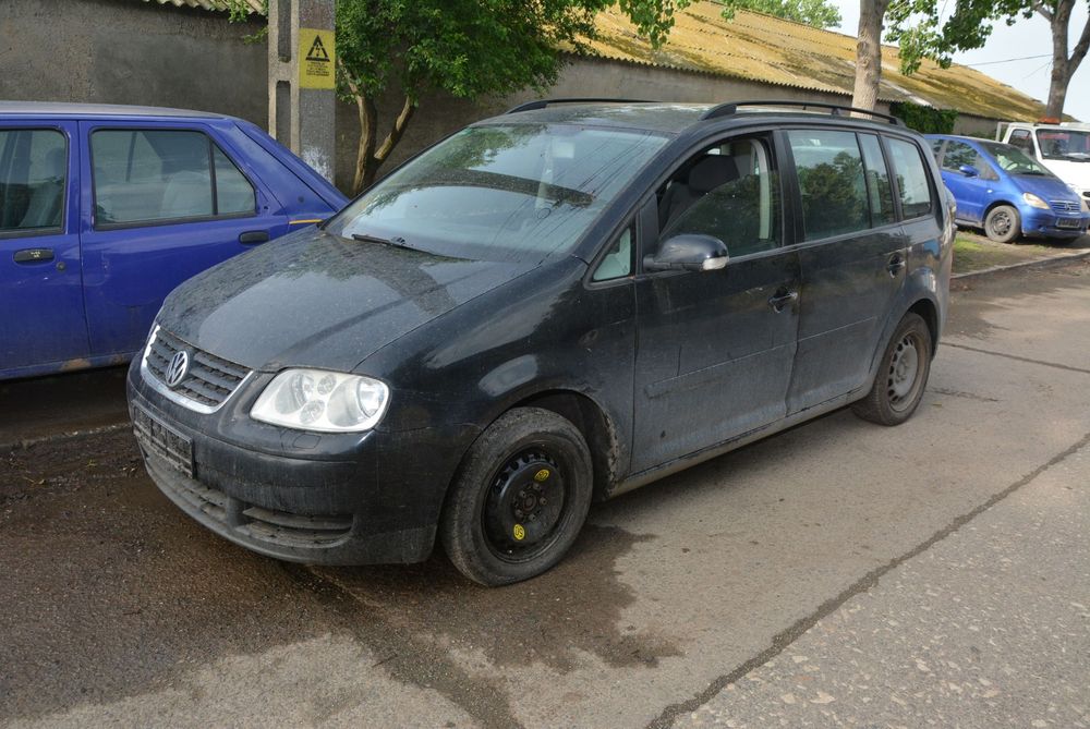 Dezmembrari  VW TOURAN (1T)  2003  > 2010 2.0 TDI Motorina
