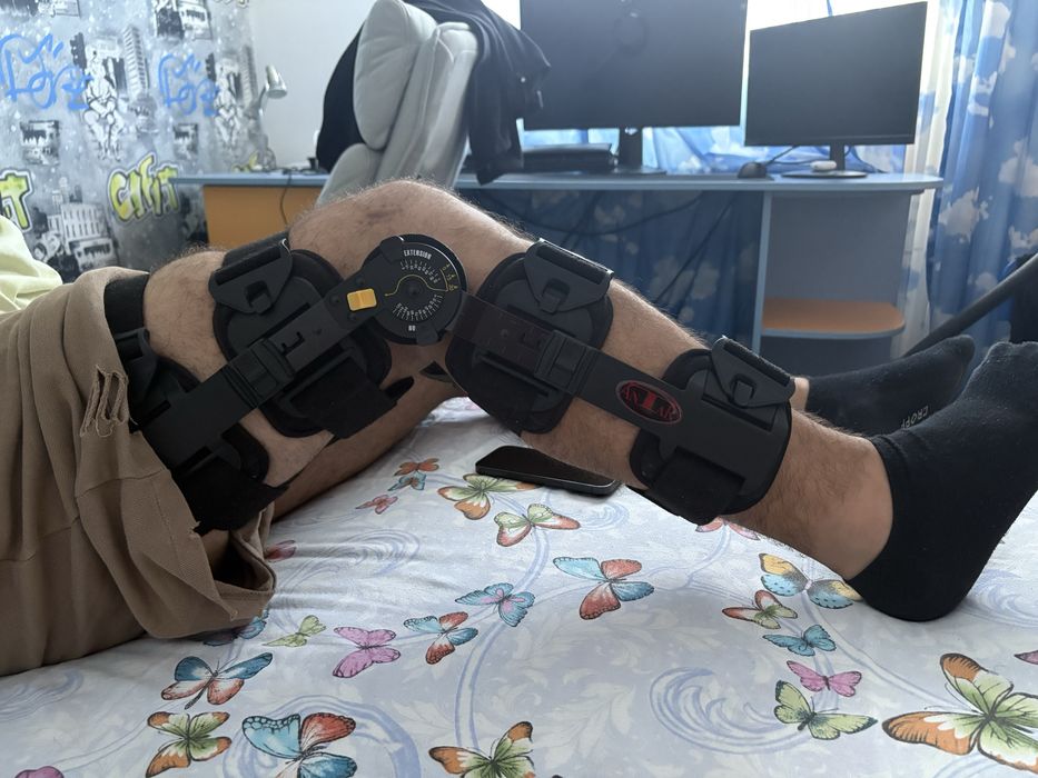Orteza medicinala pentru genunchi