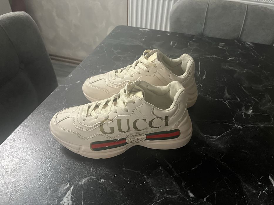 Adidasi Gucci Rhyton