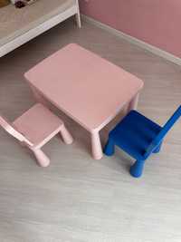 Стол и стулья ИКЕА