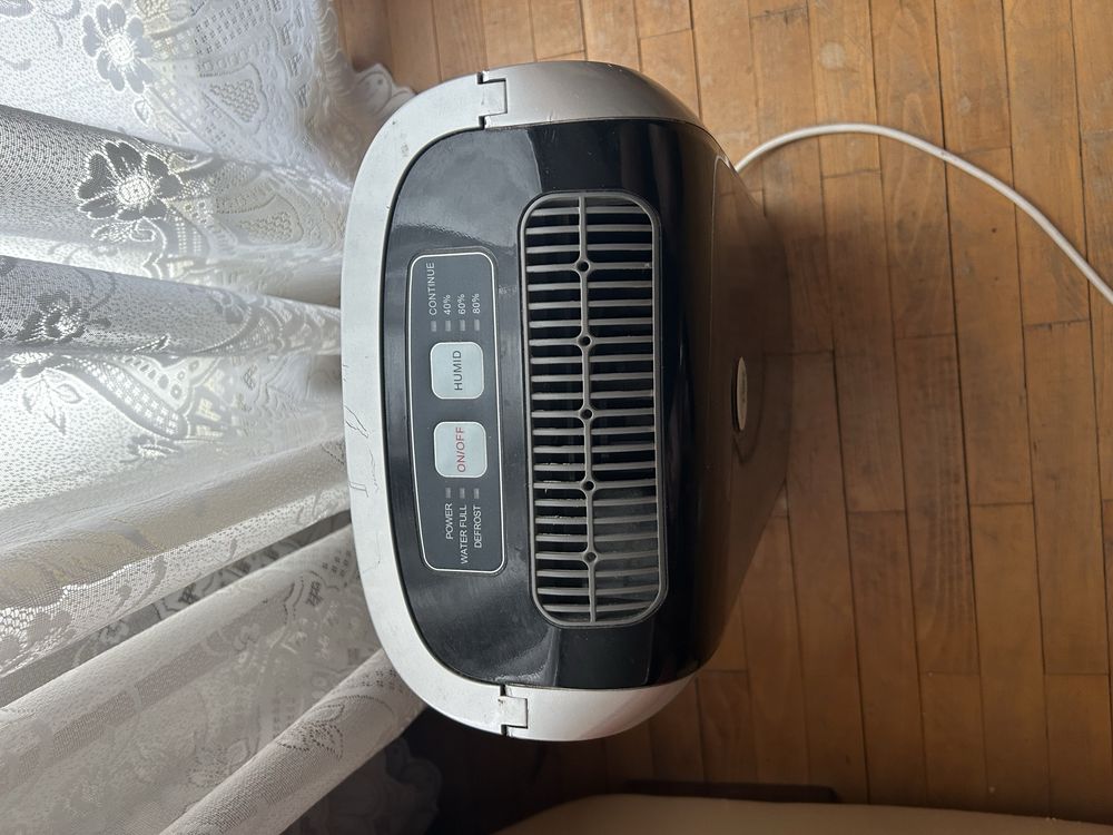 Обезвлажнител TWE YL-2110AP, Капацитет до 10 L/24 h