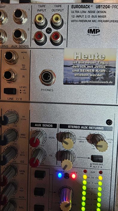 Mixer DJ Eurorack UB1204-PRO