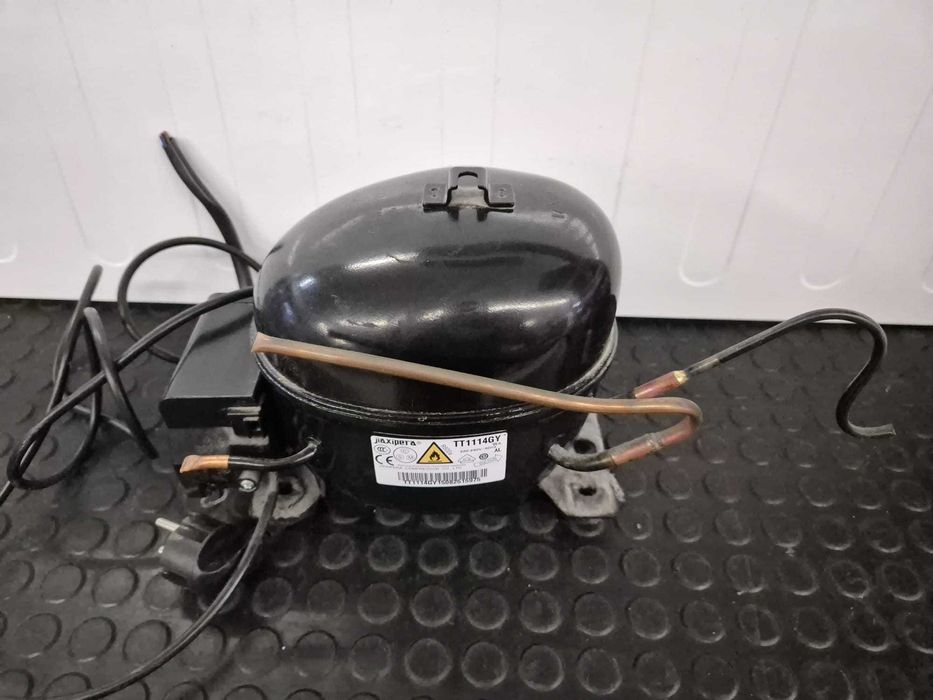 Compresor , motor frigider Jia Xipera TT1114GY , 150 W, R600 /R2