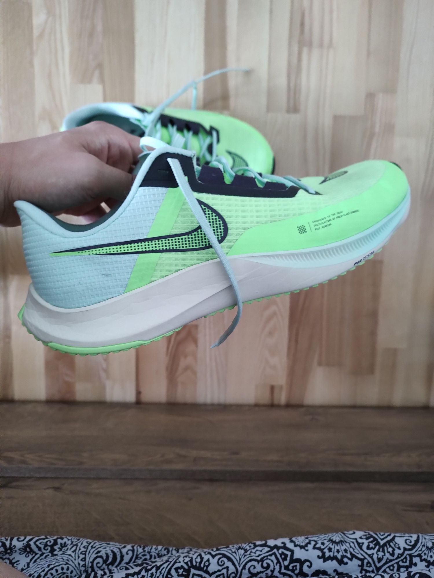 Nike - adidasi de alergare