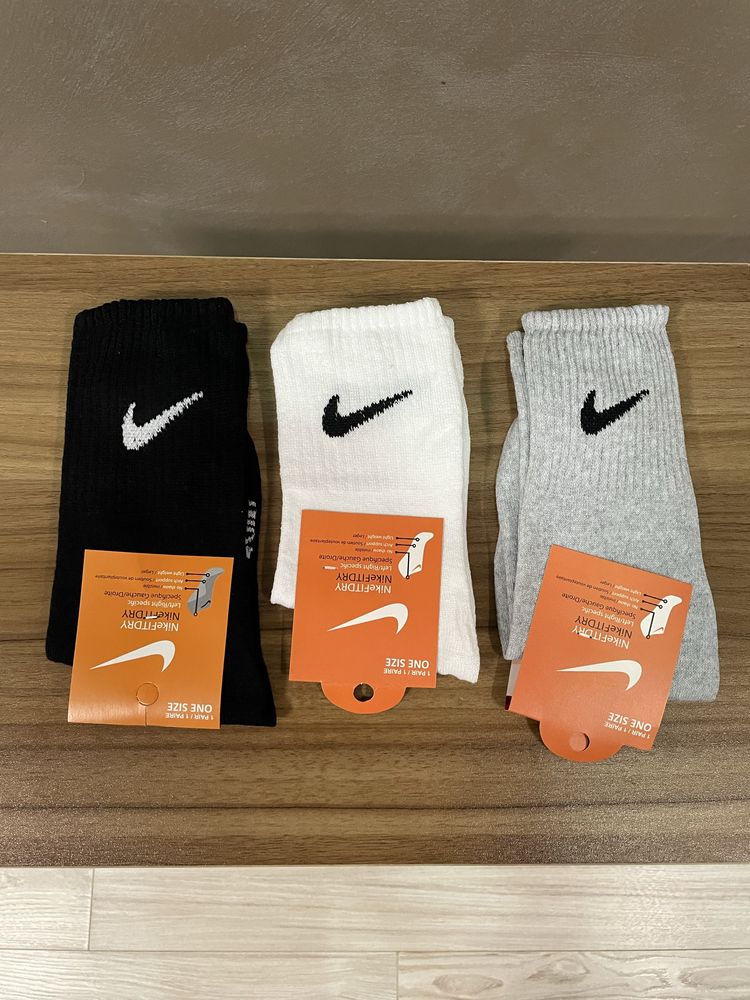 Чорапи Nike.