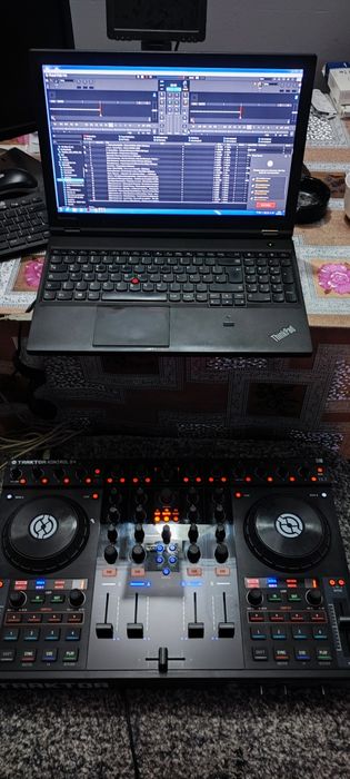 Traktor Kontrol S4